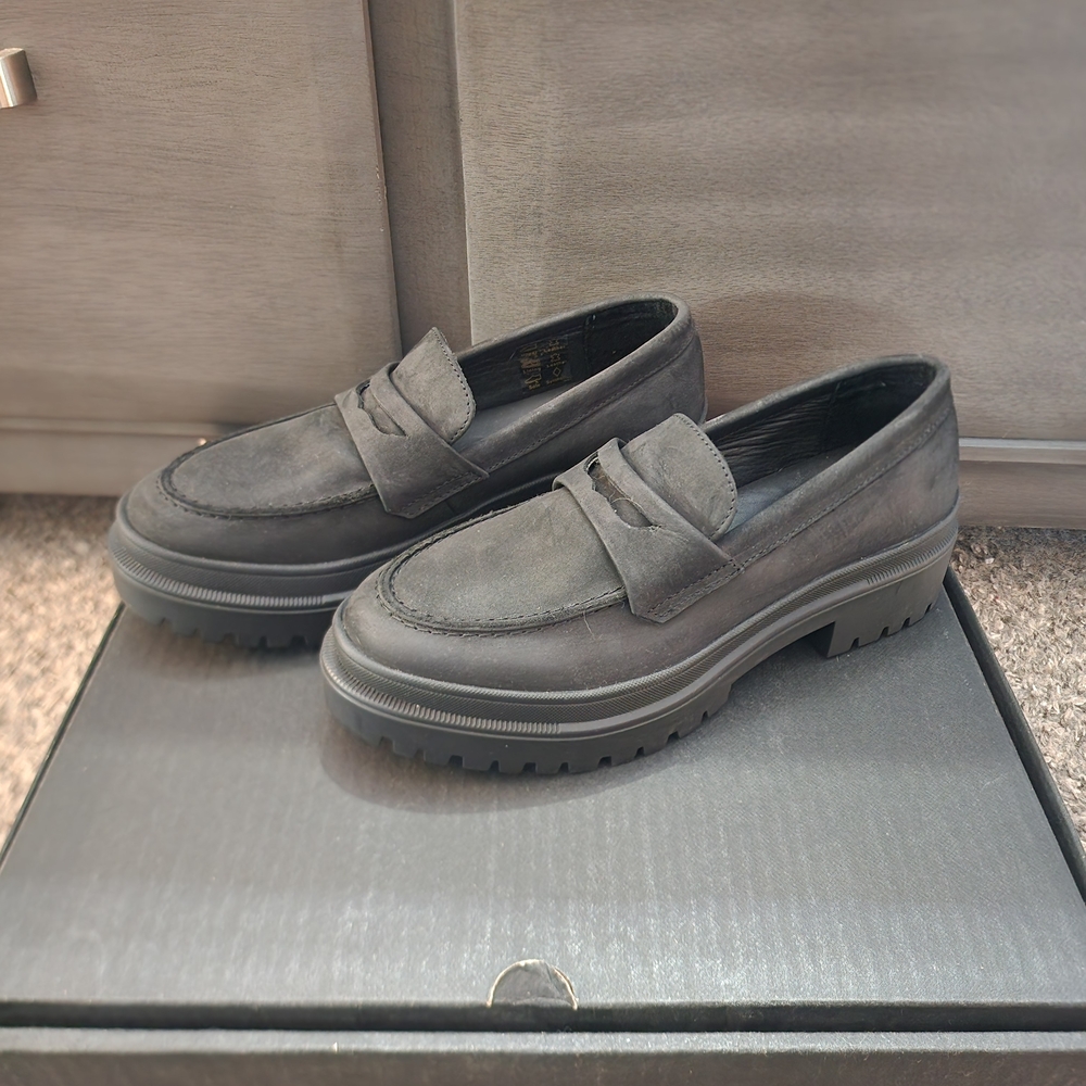 Women's Chunky Lug Sole Penny Loafers